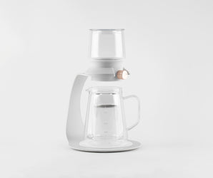Sleek O2H TEA teapot designed for optimal steeping of both loose leaf and tea bags, showcasing modern elegance and brewing functionality.